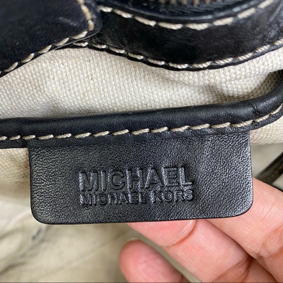 Michael Kors Black Leather Tote with Contrast Stitching - Picture 7 of 11